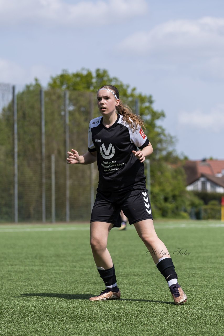 Bild 323 - wBJ SH-Pokalfinale  Holstein-Kiel - SV Viktoria : Ergebnis: 1:0